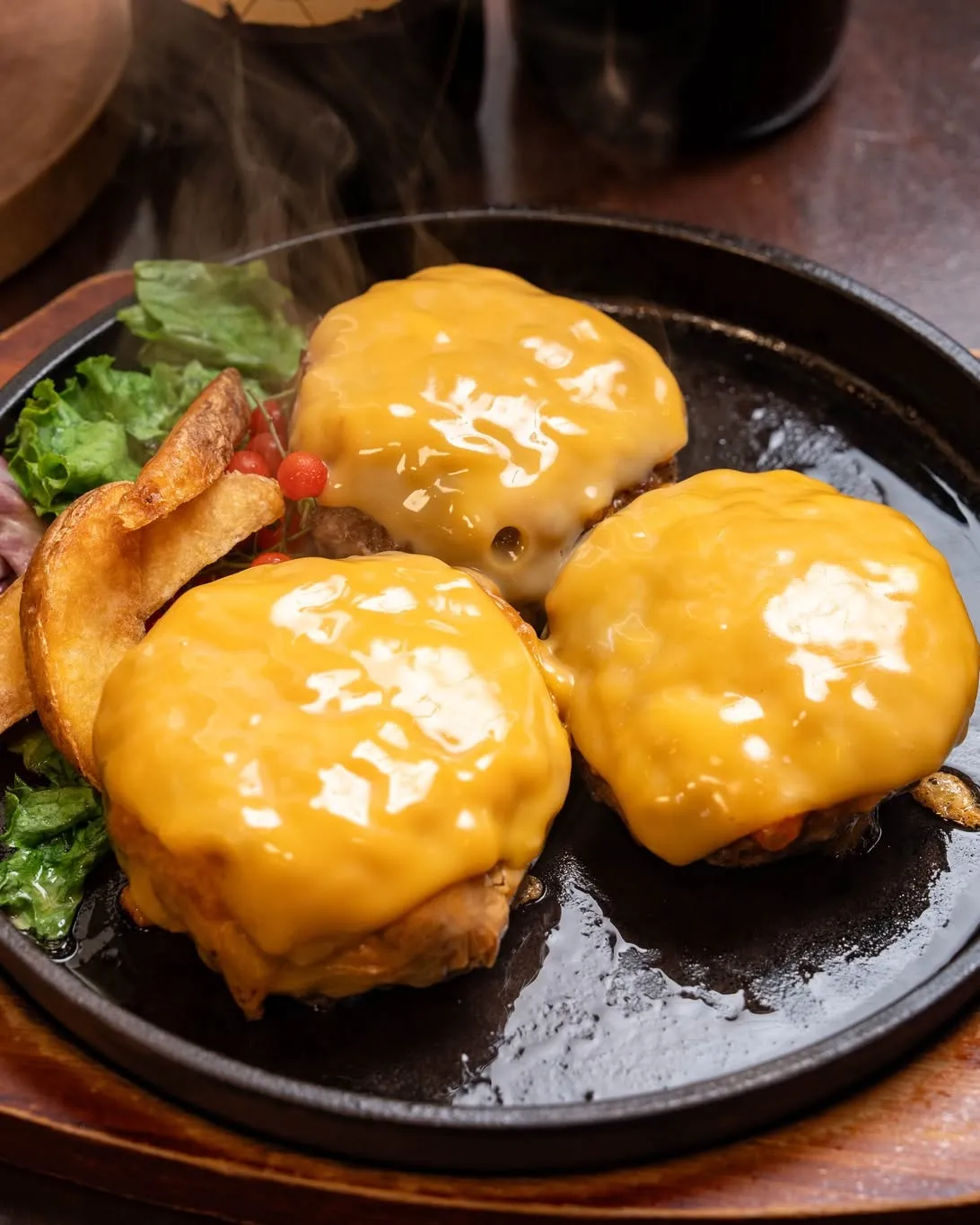 @meatmgram ←“超肉特化”の食べ飲み放題気になる方...