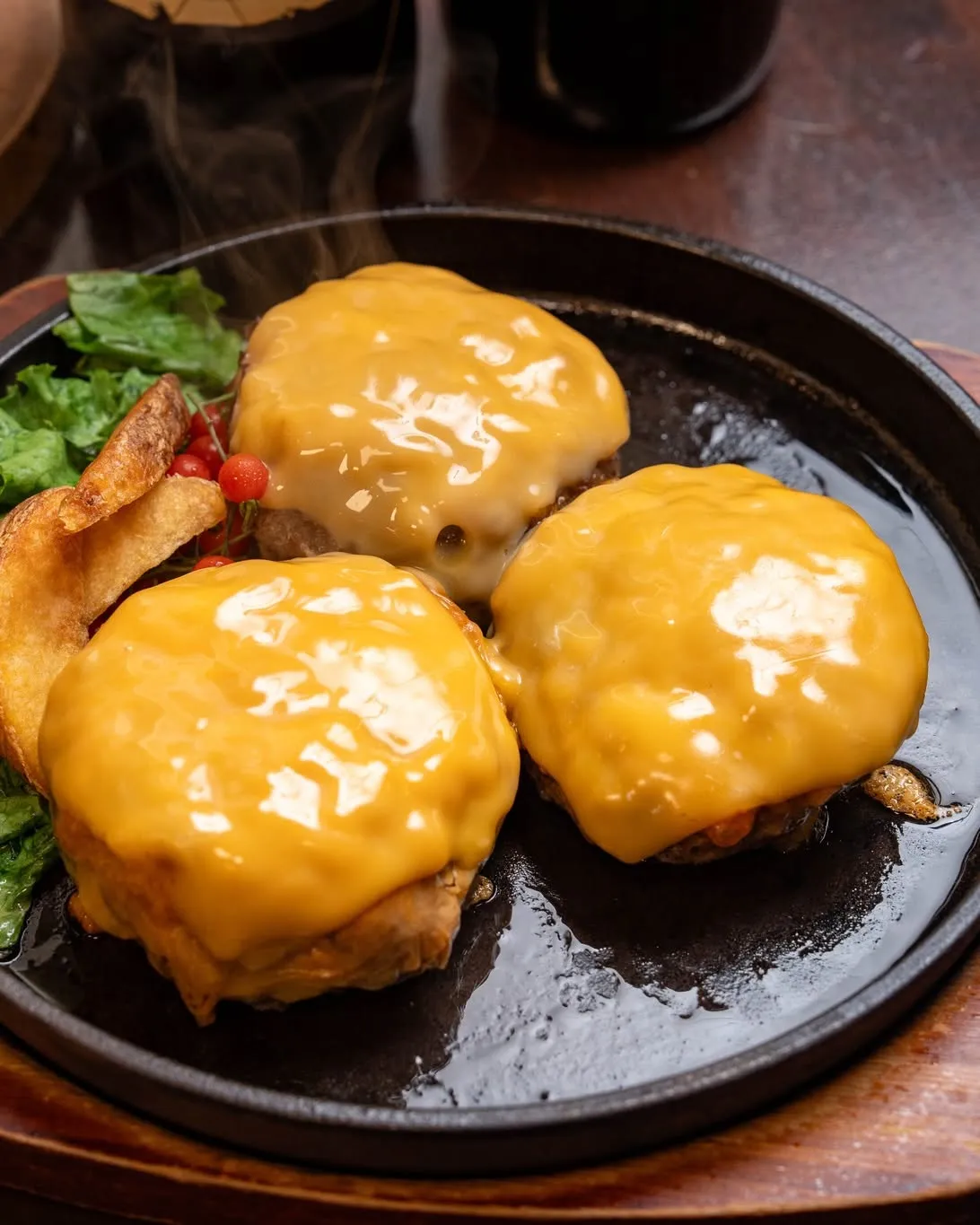 @meatmgram ←“超肉特化”の食べ飲み放題気になる方...