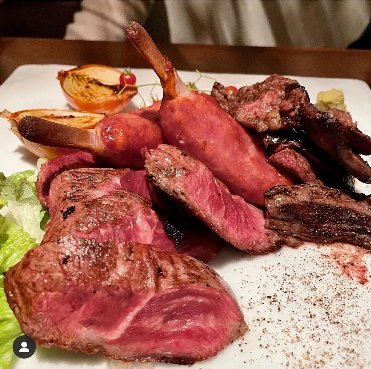 @meatmgram ←“超肉特化”の食べ飲み放題気になる方...