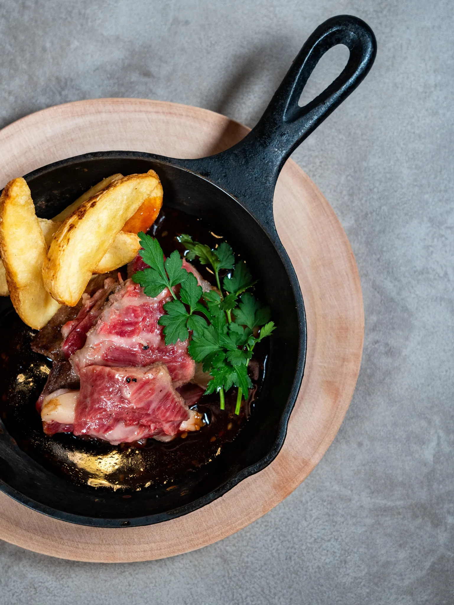 @meatmgram ←“超肉特化”の食べ飲み放題気になる方...