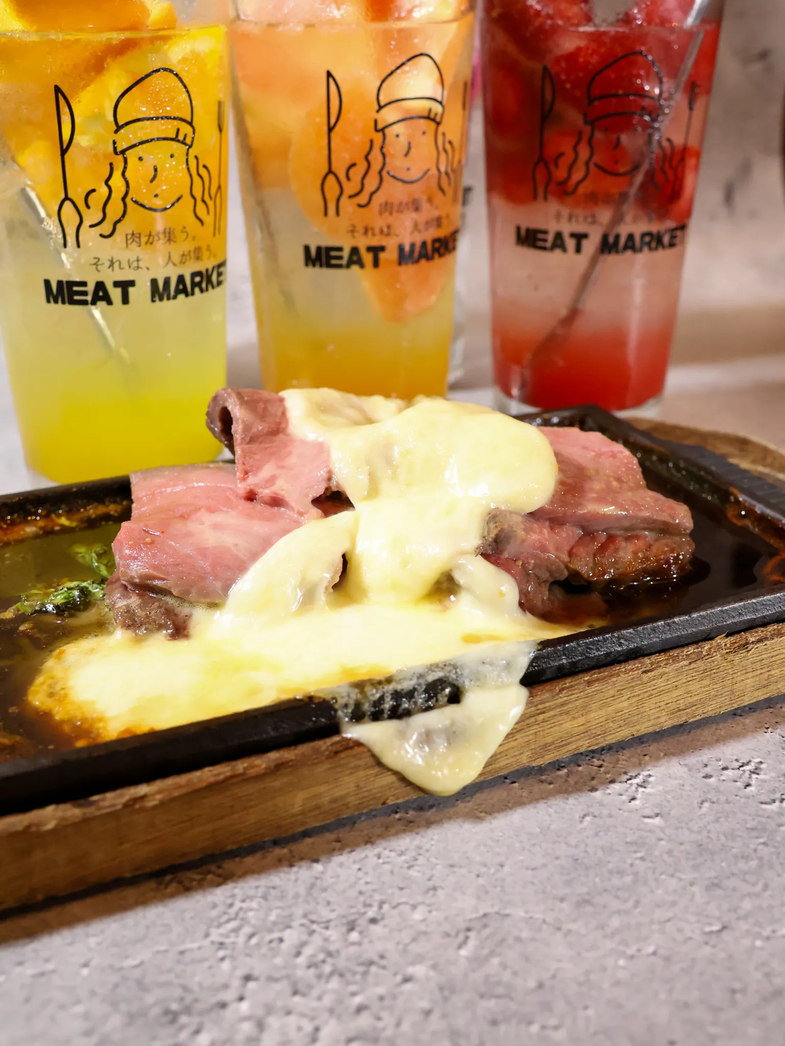 @meatmgram ←“超肉特化”の食べ飲み放題気になる方...