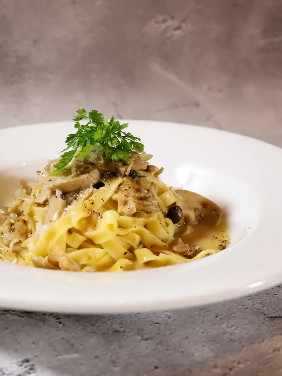 お肉をしっかり楽しめる印象のあるお店ですが、