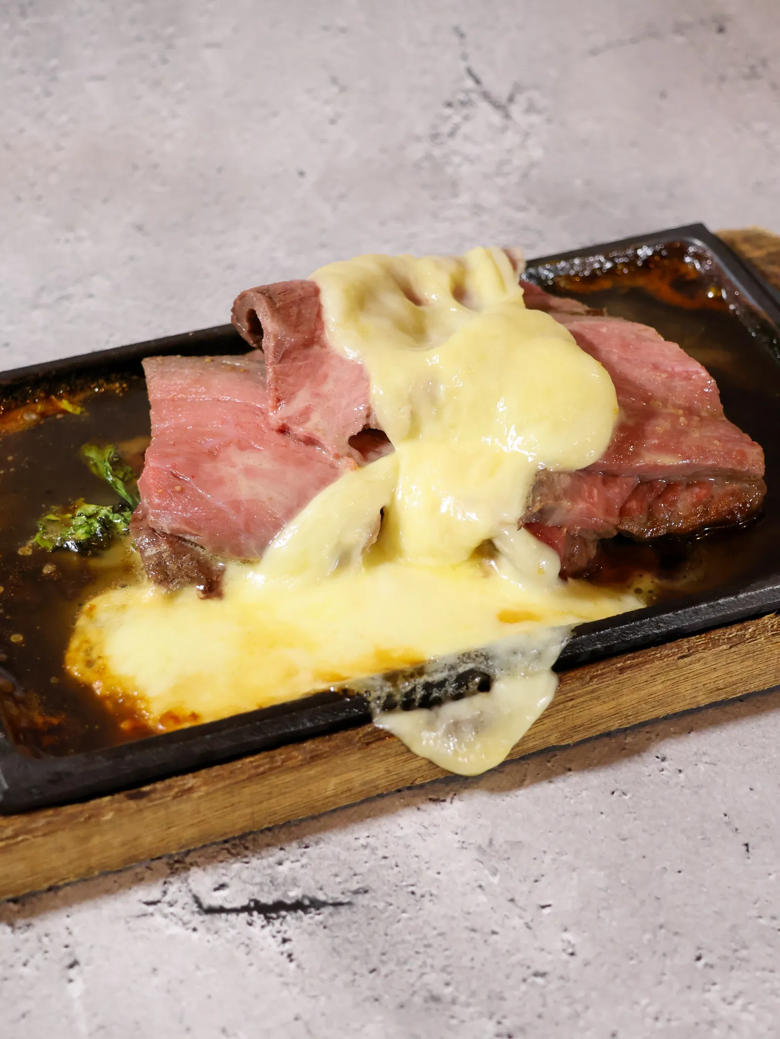 お肉料理のイメージが強いお店ですが、