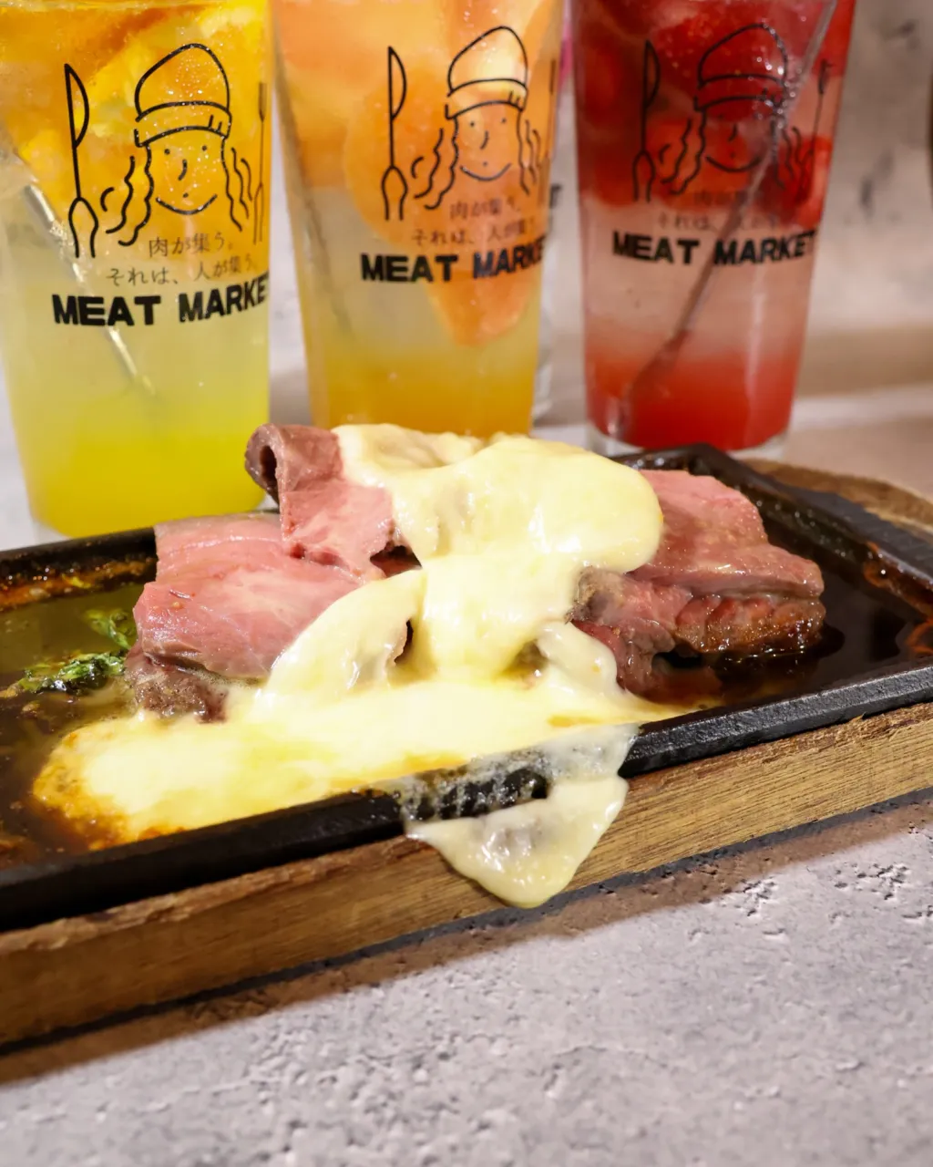 国産牛ローストビーフ×濃厚カルボナーラ🥩🍝