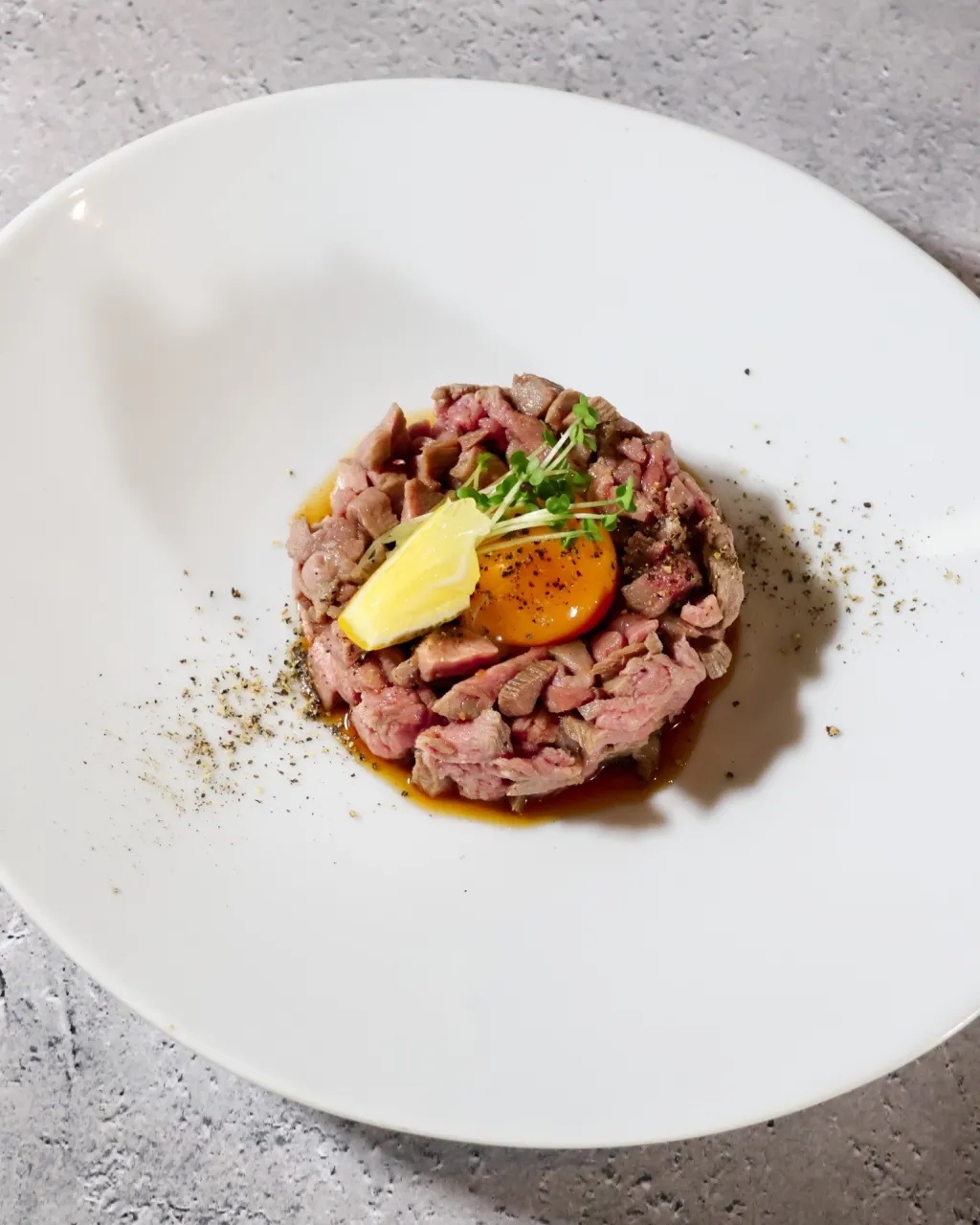 食べ放題の〆に、こんな一皿はいかが?🥩🧄