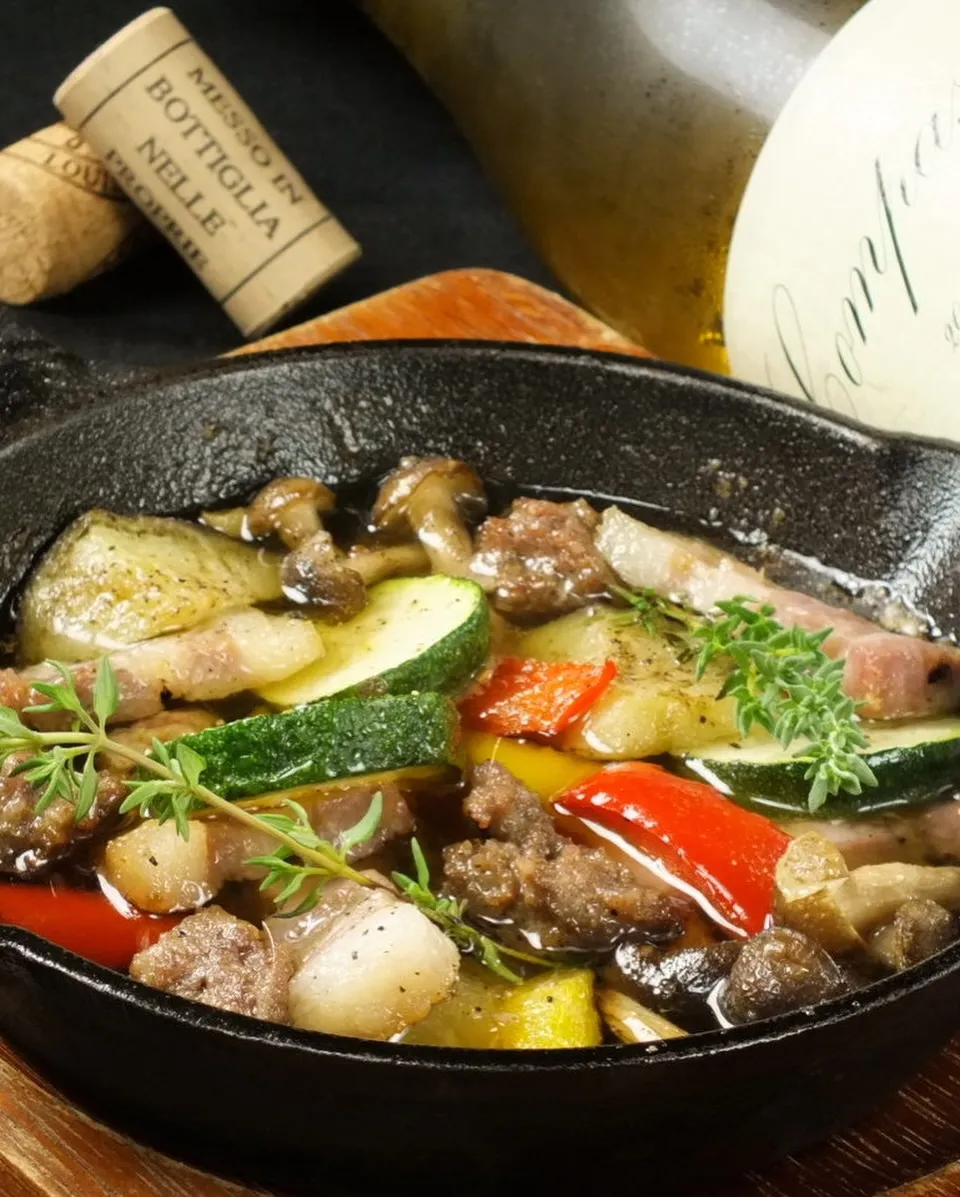 肉汁じゅわ〜っ！近江牛の旨みを贅沢に🥩✨